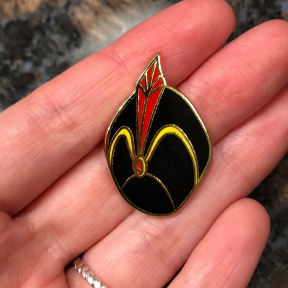 Disney Accessories - Disney Aladdin Jafar Pin